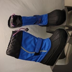 L.L. Bean Kids snow boots in unused condition  size 1